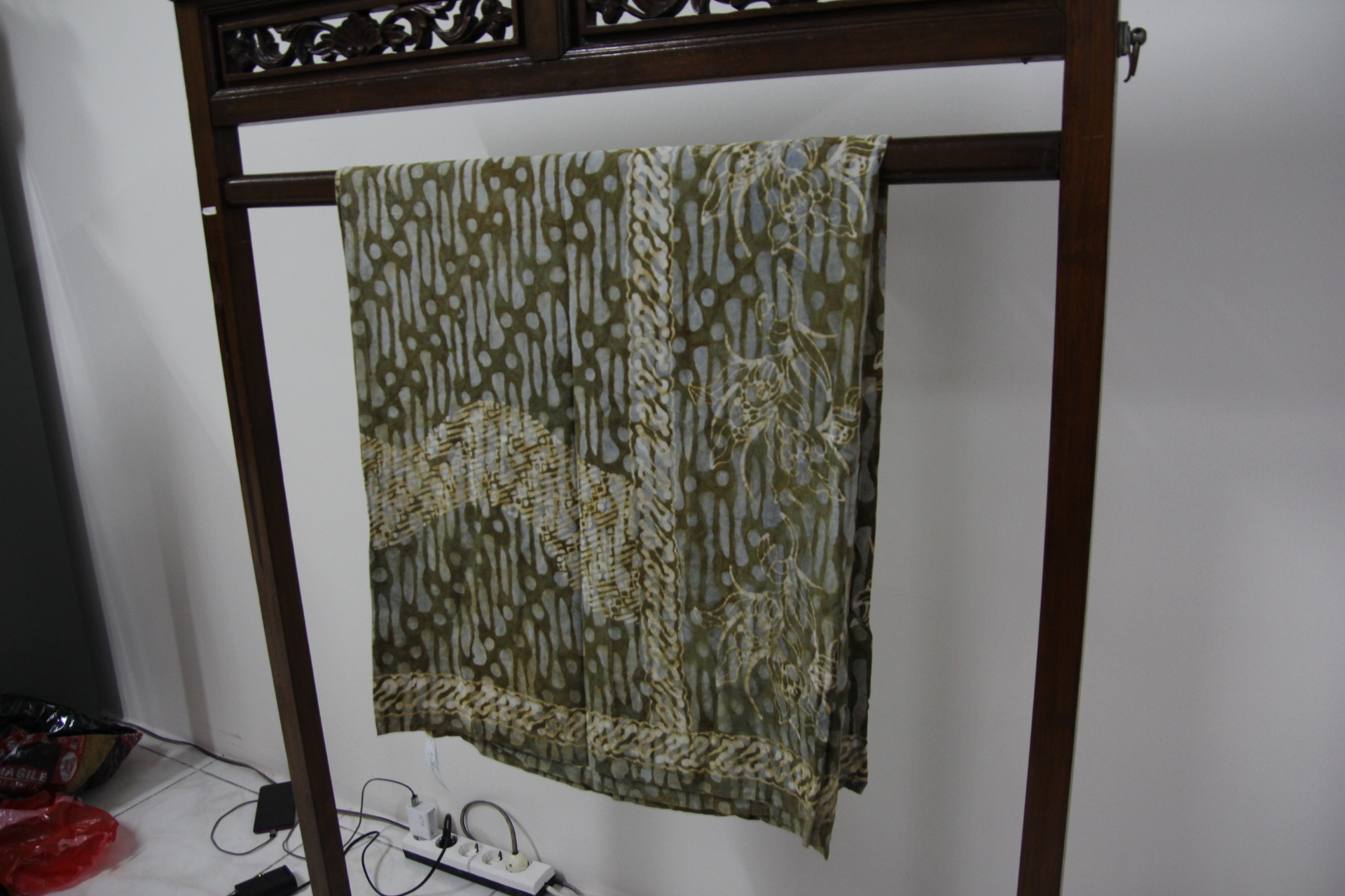 Kain sarung indigo tunjung 5