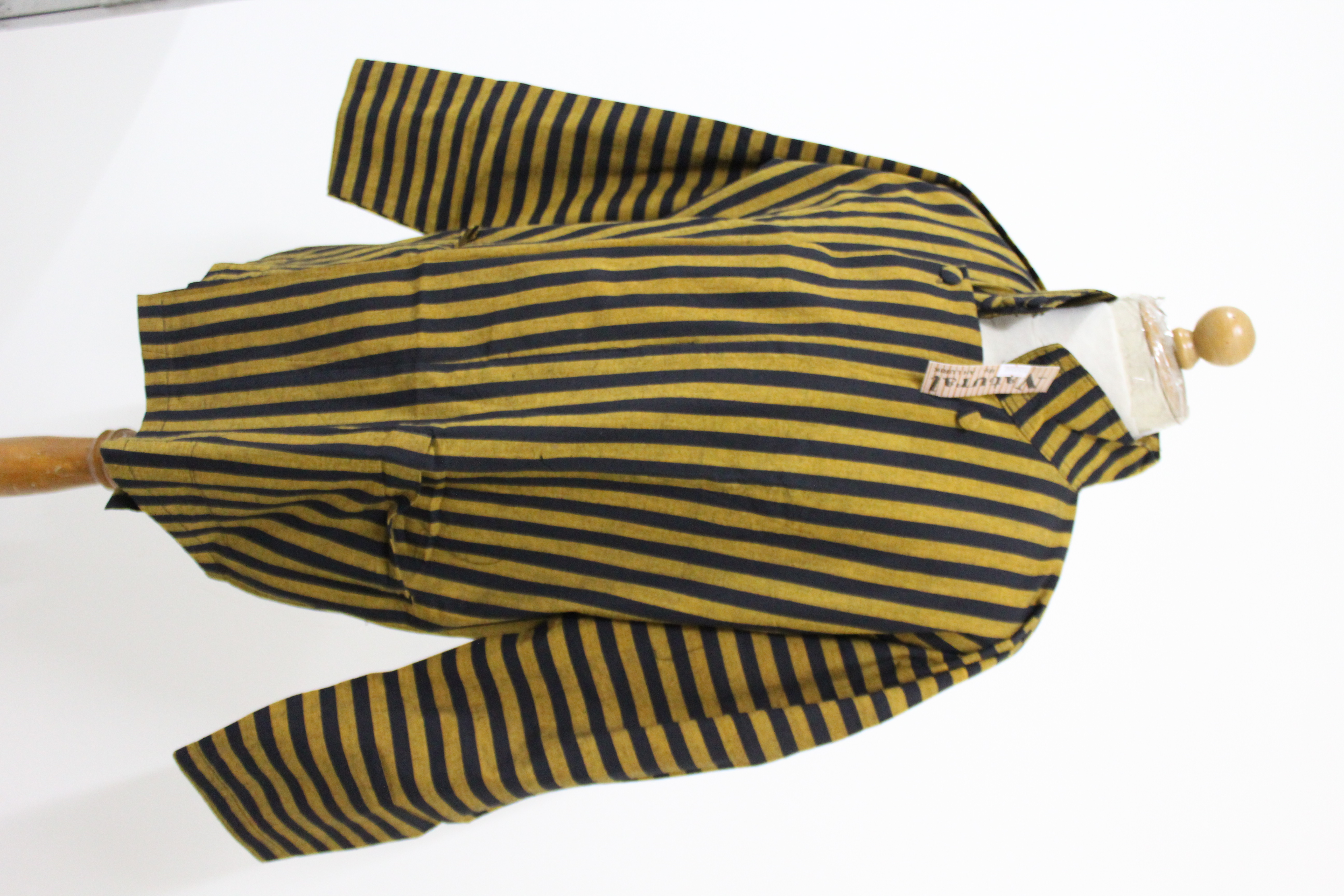 Surjan A  Coklat hitam  ( M )