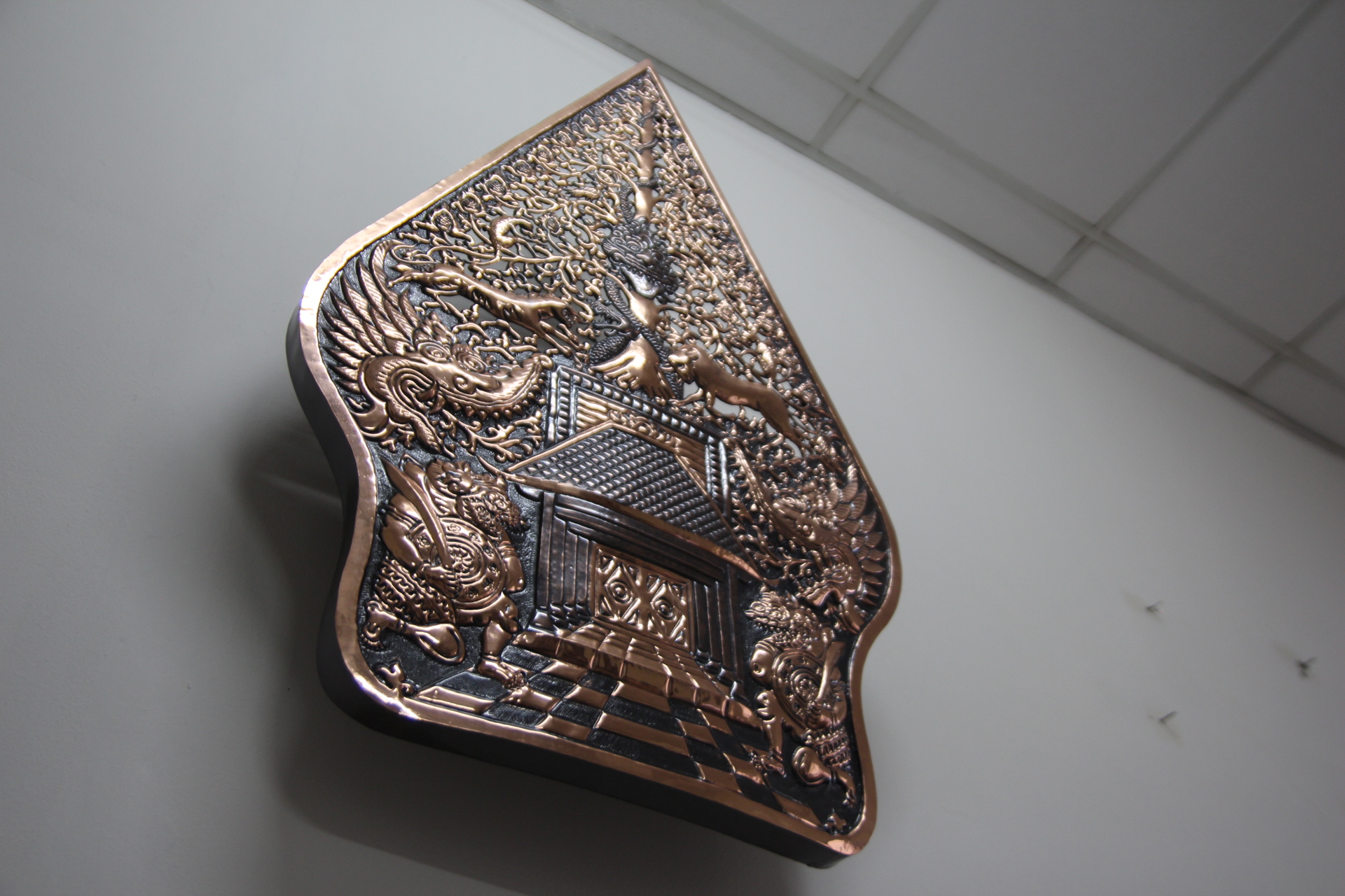 Gunungan Wayang 63 x 100 cm